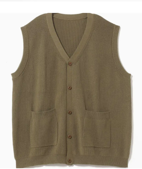 Olive green buttoned knitted vest with pockets